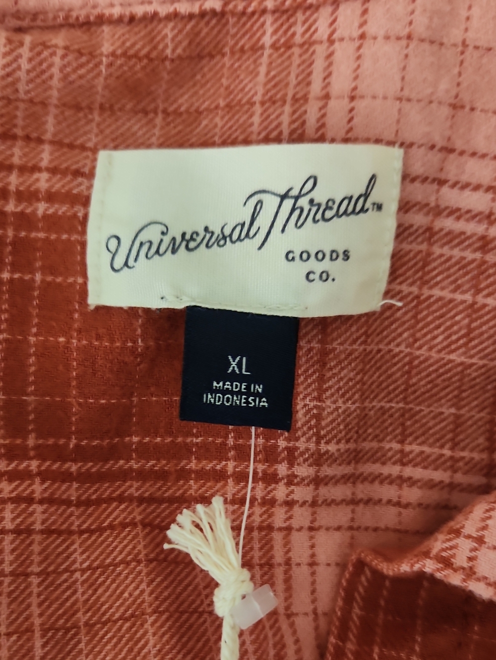 Universal Thread Plaid Button-Down Shirt - Picture 3 of 6